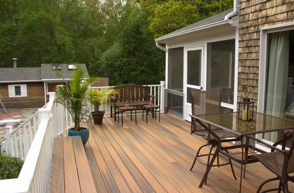 Cost of Decking Service in Huntington Beach