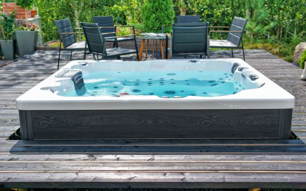 Cost of Spa Deck Remodeling in Huntington Beach